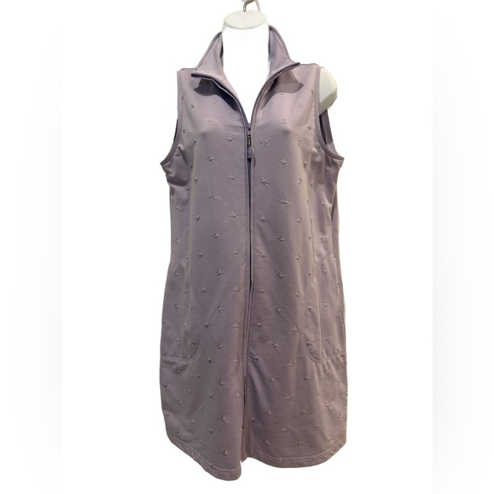 Sleeveless Lavender Embroidered Zip Front Lounge Dress. Medium